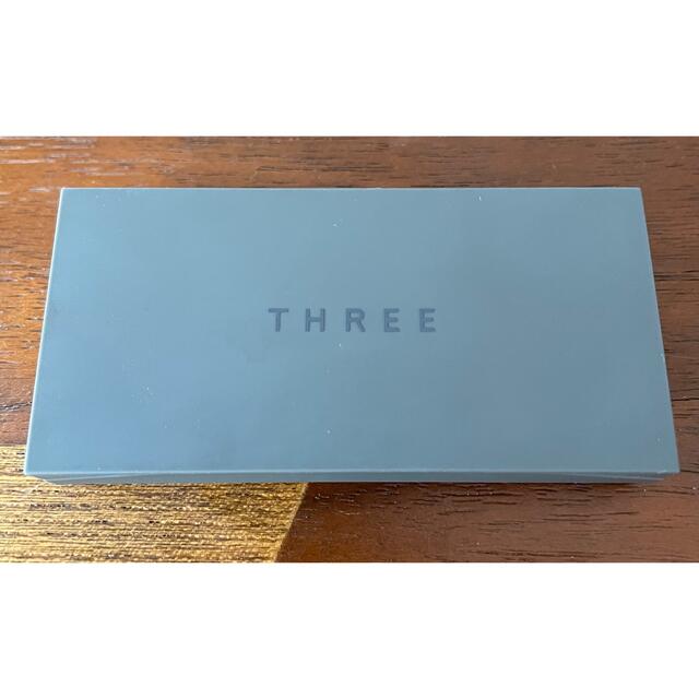 THREE(スリー)の【最終価格】three アイブロウパウダー　05 コスメ/美容のベースメイク/化粧品(パウダーアイブロウ)の商品写真