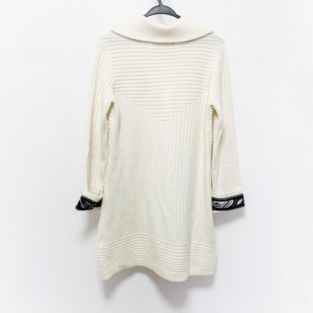 レオナール カーディガン サイズ38 M美品 | bergosafety.com.br