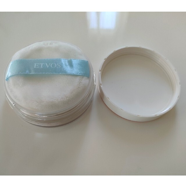 ETVOS(エトヴォス)のエトヴォス ミネラル UVパウダー 5g コスメ/美容のベースメイク/化粧品(フェイスパウダー)の商品写真