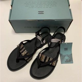 トムズ(TOMS)のTOMS サンダル　23.5 (スリッポン/モカシン)