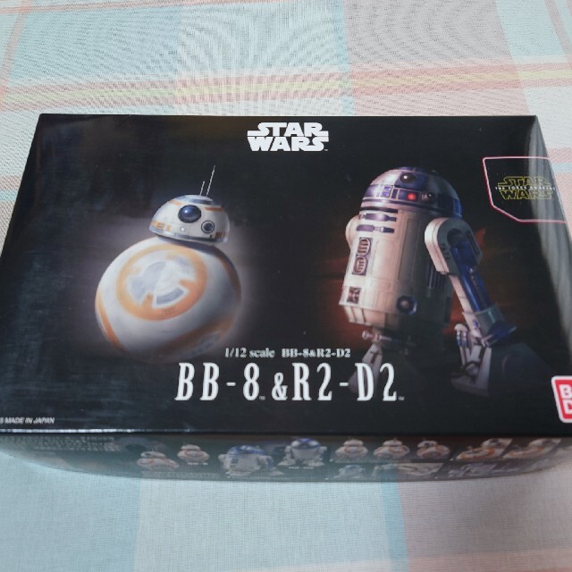 BANDAI(バンダイ)のスターウォーズ バンダイ1／12プラモデルBB-8 & R2-D2未組立 エンタメ/ホビーのおもちゃ/ぬいぐるみ(模型/プラモデル)の商品写真