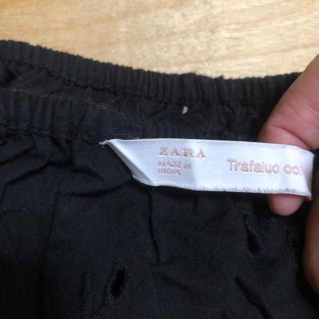 ZARA(ザラ)のZARA Trafaluo チューブトップ　黒　レース　L レディースのトップス(ベアトップ/チューブトップ)の商品写真