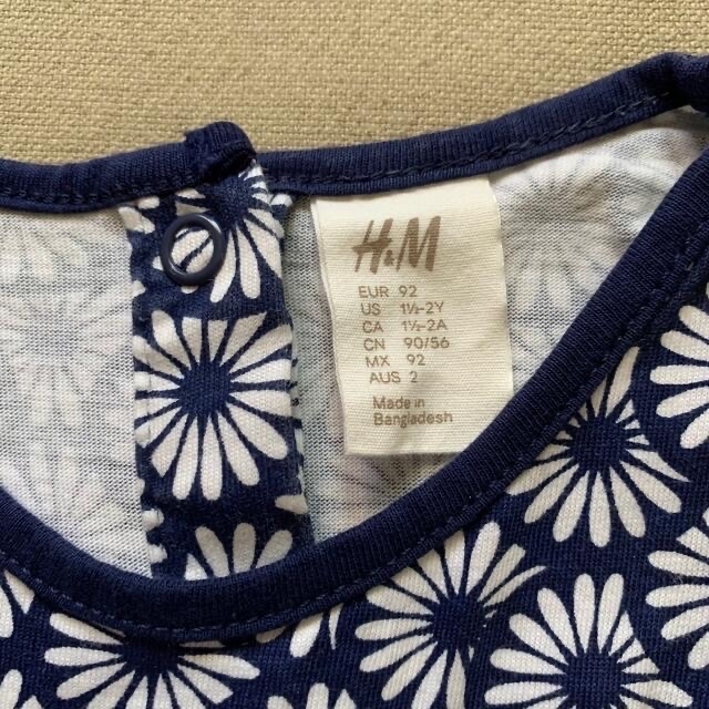 H&M(エイチアンドエム)のH&M ノースリーブ ワンピース 90cm キッズ/ベビー/マタニティのキッズ服女の子用(90cm~)(ワンピース)の商品写真