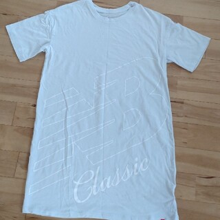 ニューバランス(New Balance)のおそらく新品　ニューバランス　チュニック　Tシャツ　サイズL　水色(Tシャツ(半袖/袖なし))