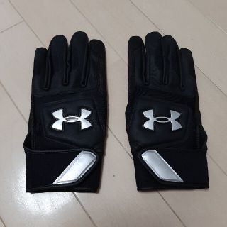 アンダーアーマー(UNDER ARMOUR)のUNDER ARMOUR バッティンググローブ　Mサイズ　アンダーアーマー(グローブ)