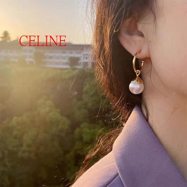 CELINE セリーヌ マイヨン トリオンフ パールピアス equaljustice.wy.gov