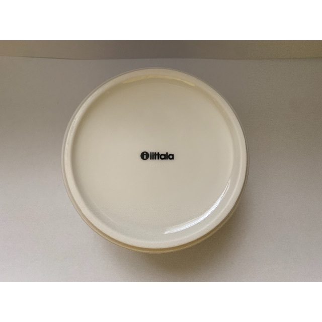 iittala(イッタラ)のイッタラ　プルヌッカ　ジャー　廃盤品　ホワイト インテリア/住まい/日用品のキッチン/食器(容器)の商品写真