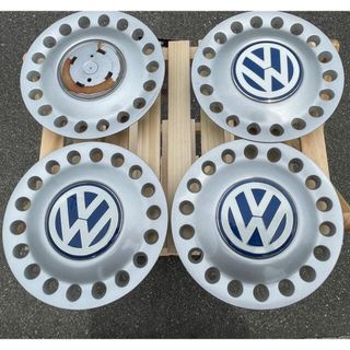 フォルクスワーゲン(Volkswagen)のフォルクスワーゲン　ニュービートル　ホイールキャップ(車種別パーツ)