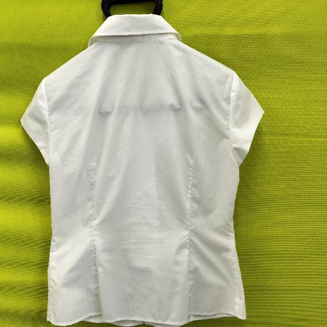 NARACAMICIE(ナラカミーチェ)のナラカミーチェ　NASACAMICIE　白シャツ半袖　フリル レディースのトップス(シャツ/ブラウス(半袖/袖なし))の商品写真