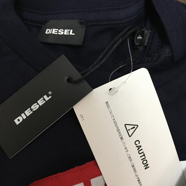 DIESEL(ディーゼル)のご専用【未使用タグ付】ディーゼル4Y Tシャツネイビー キッズ/ベビー/マタニティのキッズ服男の子用(90cm~)(Tシャツ/カットソー)の商品写真