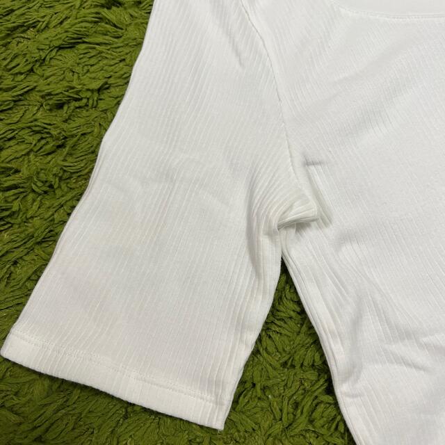 UNIQLO(ユニクロ)のユニクロUネックTシャツ白Lサイズ レディースのトップス(Tシャツ(半袖/袖なし))の商品写真