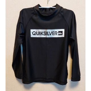 クイックシルバー(QUIKSILVER)の【新品】クイックシルバー　Quicksilver　ラッシュガード(120)(水着)