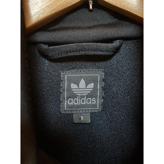 adidas(アディダス)のadidas アディダス トレフォイル刺繍 総柄 ジャージ  ブラック×ゴールド メンズのトップス(ジャージ)の商品写真