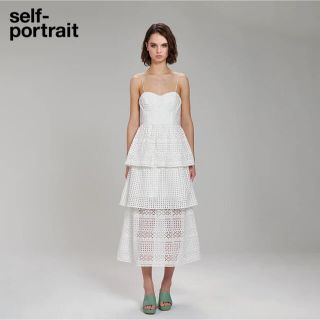 セルフポートレイト(SELF PORTRAIT)の❤️正規品Selfportrait22新品タグ付き★白ロングワンピース　ドレス(ロングワンピース/マキシワンピース)