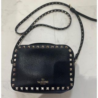 ヴァレンティノ(VALENTINO)のヴァレンティノ　ロックスタッズ　ショルダーバッグ(ショルダーバッグ)