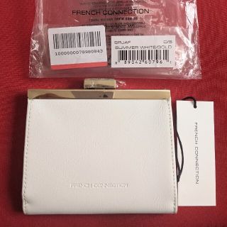 フレンチコネクション(FRENCH CONNECTION)の【英国ブランド】新品 折りたたみ財布 ホワイト ゴールド 二つ折り財布(財布)