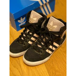 アディダス(adidas)のアディダススニーカー(スニーカー)