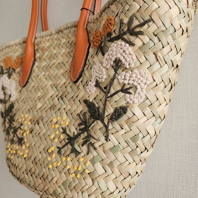 ZARA(ザラ)のZARA ザラ ラフィアトートバッグ オレンジ レディースのバッグ(トートバッグ)の商品写真