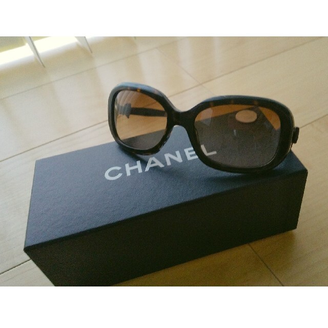 新品未使用 CHANEL サングラス リボン シャネル ブラウン 【メーカー