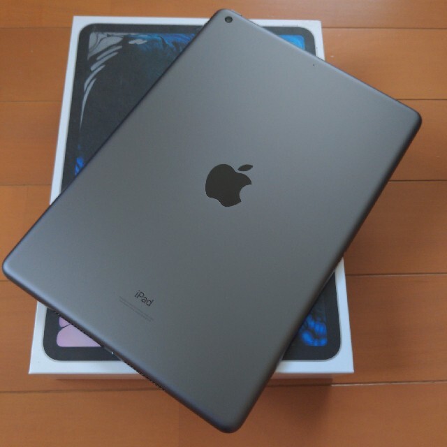 Apple iPad 9世代 64GB Wi-Fi版　Space Gray スマホ/家電/カメラのPC/タブレット(タブレット)の商品写真