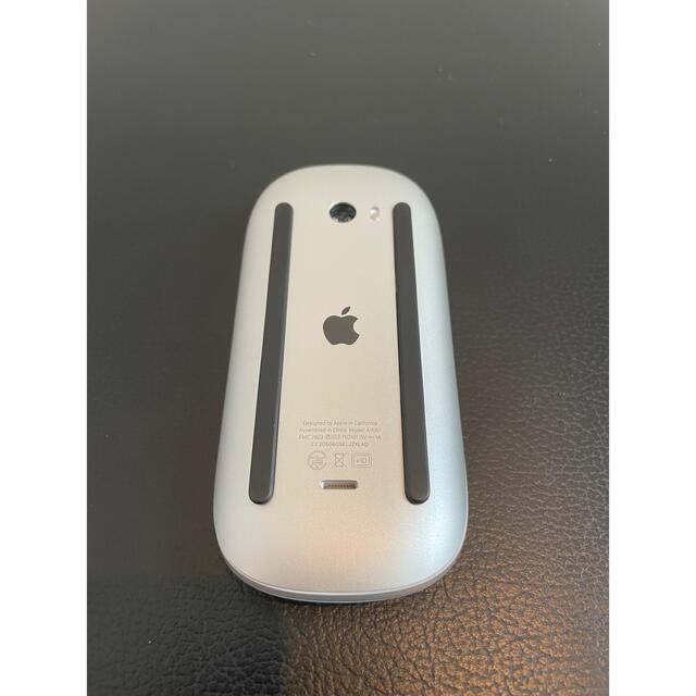 Apple(アップル)のMagic Mouse 2 MLA02J/A  マジックマウス2 スマホ/家電/カメラのPC/タブレット(PC周辺機器)の商品写真