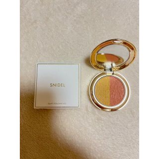 コスメキッチン(Cosme Kitchen)の【新品未使用】SNIDEL BEAUTYシルキー タッチ アイズ 01(アイシャドウ)