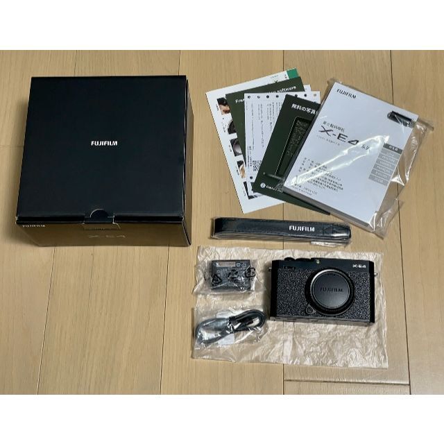 【美品】富士フイルム FUJIFILM X-E4 ボディ