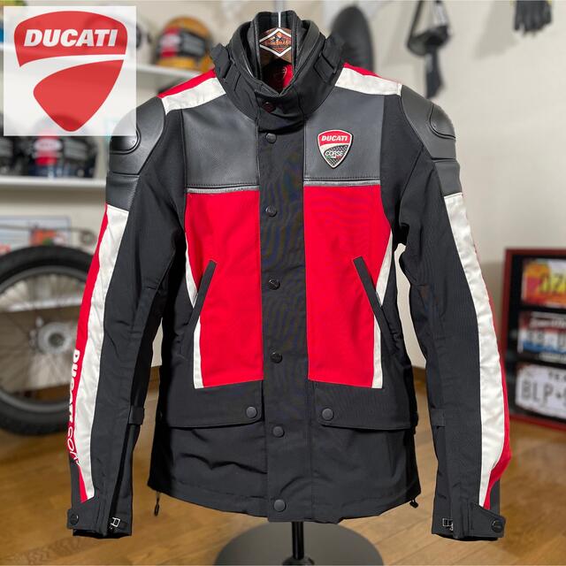 ☆DUCATI ドゥカティ＆ダイネーゼ ウインタージャケット ブラック/48装備/装具