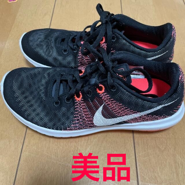 NIKE(ナイキ)の【美品】NIKE ランニングシューズ　23センチ　オレンジ スポーツ/アウトドアのランニング(シューズ)の商品写真