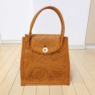 グレースコンチネンタル(GRACE CONTINENTAL)の極美品　カービンバッグ　ハニー　ルナ　GRACE CONTINENTAL(ハンドバッグ)