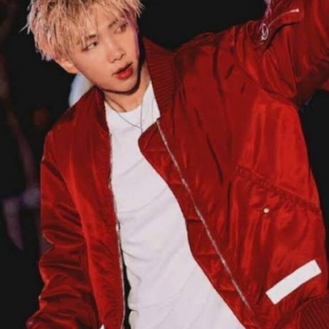 Off-White - ☆未使用 OFF-WHITE ボンバージャケット BTSの通販 Off-White - ☆未使用 OFF-WHITE ボンバージャケット BTSの通販