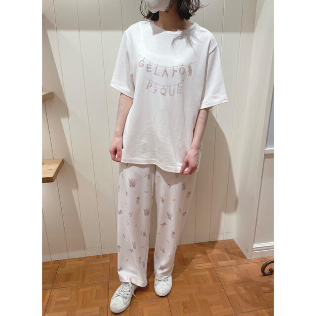 gelato pique(ジェラートピケ)のモーニングベア❤︎ワンポイントTシャツ&ロングパンツ レディースのルームウェア/パジャマ(ルームウェア)の商品写真