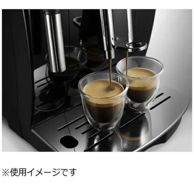 DeLonghi(デロンギ)のデロンギ エスプレッソマシン マグニフィカS ブラック ECAM23120BN スマホ/家電/カメラの調理家電(エスプレッソマシン)の商品写真