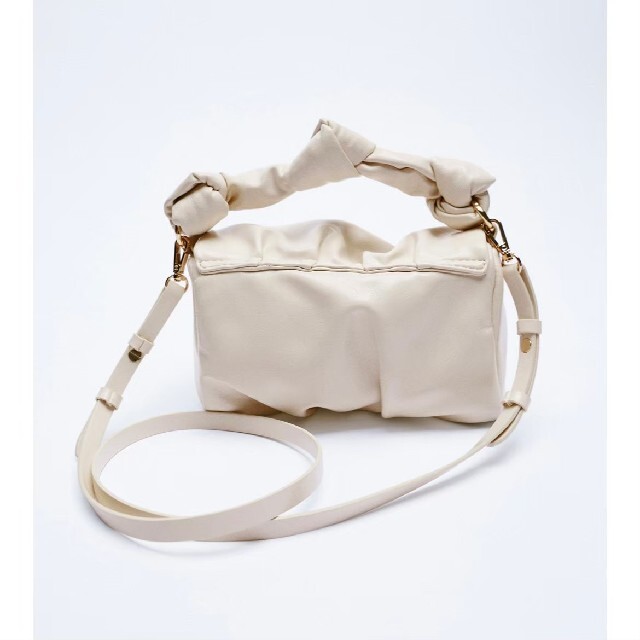 ZARA エクリュ ソフト ノット 涼しく クロスボディバッグ ZARA エクリュ ソフト ノット 涼しく クロスボディバッグ