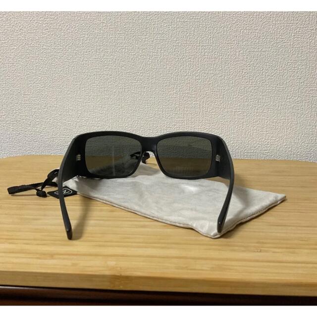 【USED】ボンジッパー サングラス 黒 ストライプ メンズのファッション小物(サングラス/メガネ)の商品写真
