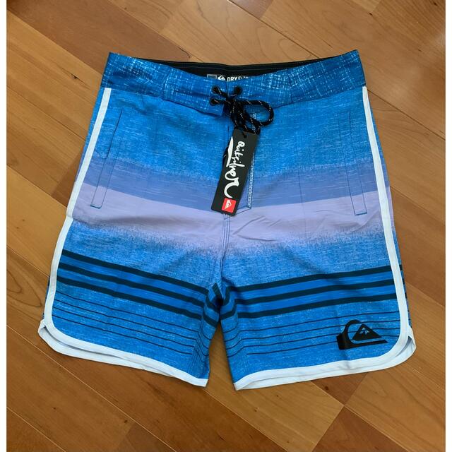 QUIKSILVER(クイックシルバー)のquicksilverクイックシルバー サーフパンツ 30inch メンズの水着/浴衣(水着)の商品写真