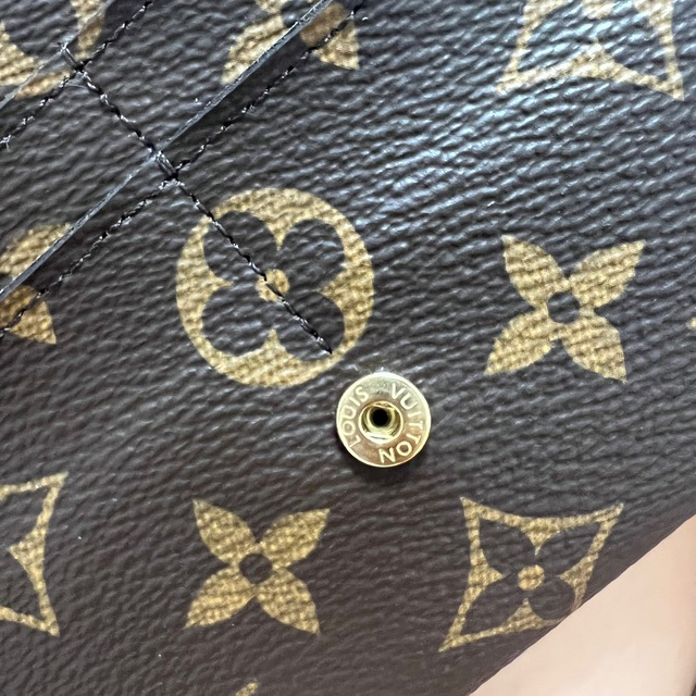 LOUIS VUITTON(ルイヴィトン)のLOUIS VUITTON 長財布 レディースのファッション小物(財布)の商品写真