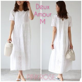 Deux Amour バックレースアップティアードワンピース  オフホワイト　M(ロングワンピース/マキシワンピース)