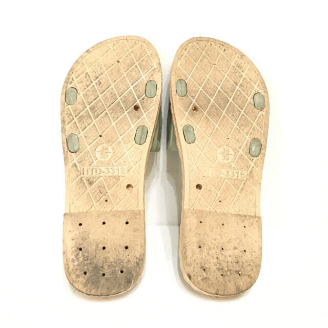 シャーリングが可愛い夏用サンダル ペタンコ ぺたんこ レディースの靴/シューズ(サンダル)の商品写真