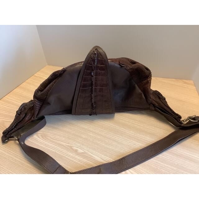 【送料無料/新品】 《 本物 新品 クロコダイル クロコ 鰐 双頭 剥製 ショルダー ボディ 》 ショルダーバッグ 【送料無料/新品】 《 本物 新品 クロコダイル クロコ 鰐 双頭 剥製 ショルダー ボディ 》 ショルダーバッグ