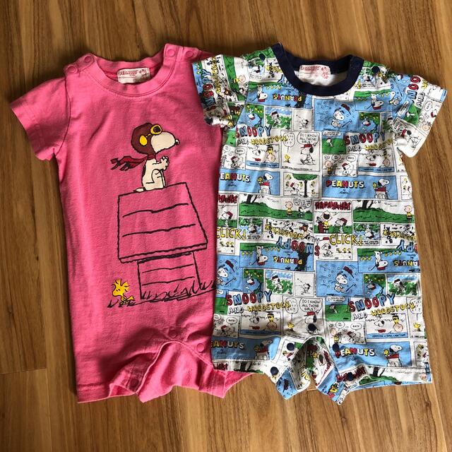 SNOOPY(スヌーピー)のスヌーピー　ロンパース2枚セット　70センチ キッズ/ベビー/マタニティのベビー服(~85cm)(ロンパース)の商品写真