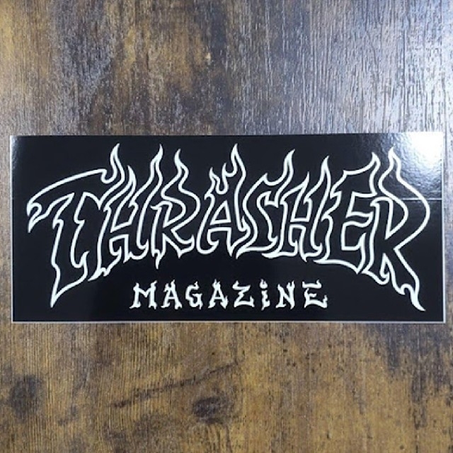 THRASHER(スラッシャー)の(縦8.1cm横20.3cm)THRASHER スラッシャー ステッカー スポーツ/アウトドアのスポーツ/アウトドア その他(スケートボード)の商品写真