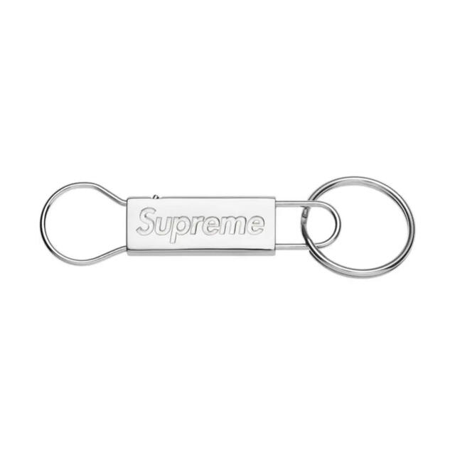 supreme シュプリーム キーホルダー キーチェーン クリップ シルバー | フリマアプリ ラクマ