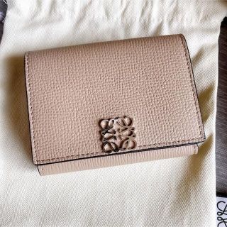 ロエベ(LOEWE)の美品★LOEWE ｱﾅｸﾞﾗﾑﾄﾗｲﾌｫｰﾙﾄﾞｳｫﾚｯﾄ(財布)