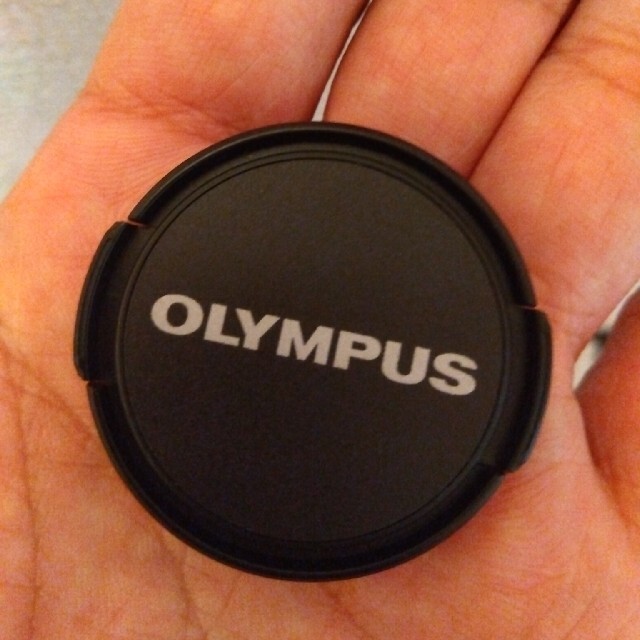 OLYMPUS(オリンパス)のOLYMPUS カメラキャップ スマホ/家電/カメラのカメラ(その他)の商品写真