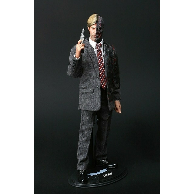 【レア】Hottoys MMS81 ダークナイト トゥーフェイス ホットトイズ