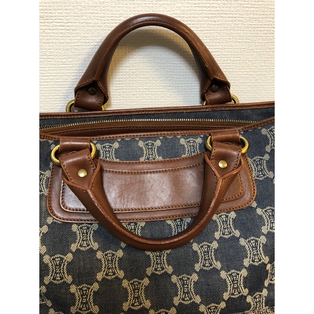 celine(セリーヌ)のCELINE   ブギーバッグ レディースのバッグ(ハンドバッグ)の商品写真