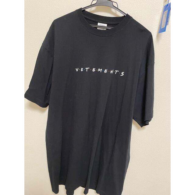 VETEMENTS ヴェトモン　tシャツ　刺繍ロゴ　メンズTシャツ