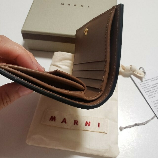 サフィアー】 Marni - MARNI マルニ 二つ折りウォレットの通販 by k's