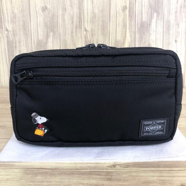 PORTER(ポーター)の【希少 完売品】PORTER（ポーター）×PEANUTS（スヌーピー） ポーチ レディースのファッション小物(ポーチ)の商品写真